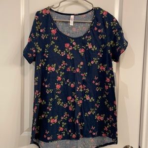 New without tags LulaRoe Floral Classic T Size XL